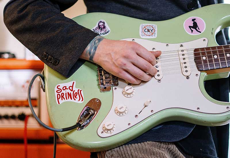 You are currently viewing What Can You Do To Save Your Old Guitar