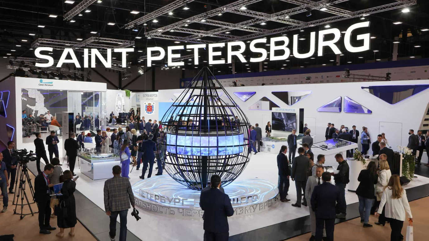 You are currently viewing Ataque cibernético “silencia” Vladimir Putin em Fórum Económico na Rússia